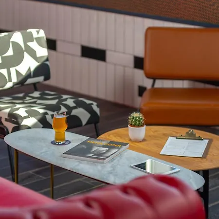 Otel Eklo Centre Gare Clermont-Ferrand