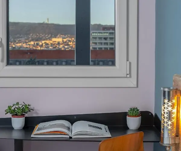 Eklo Centre Gare Hotel *