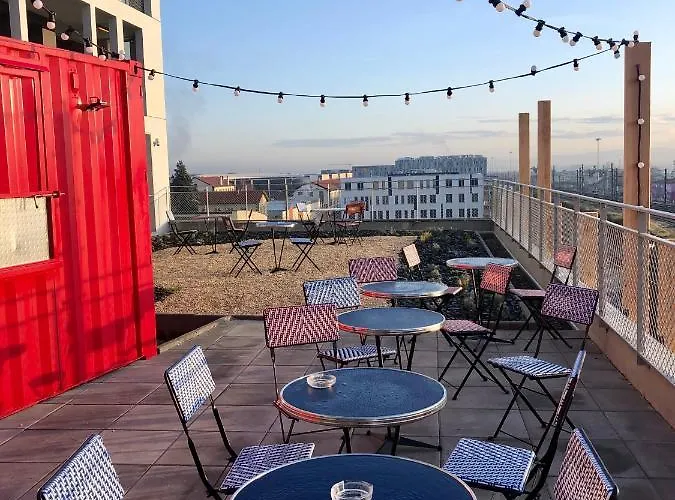 Eklo Centre Gare Отель *