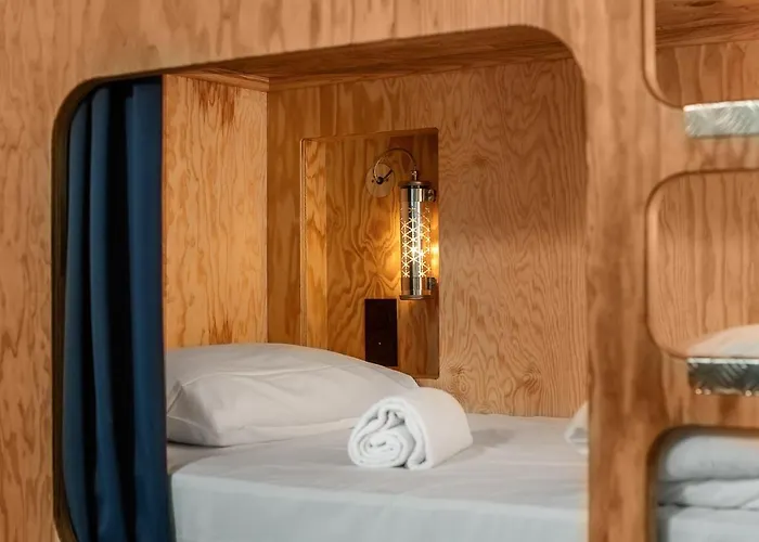 Eklo Centre Gare Hotel *